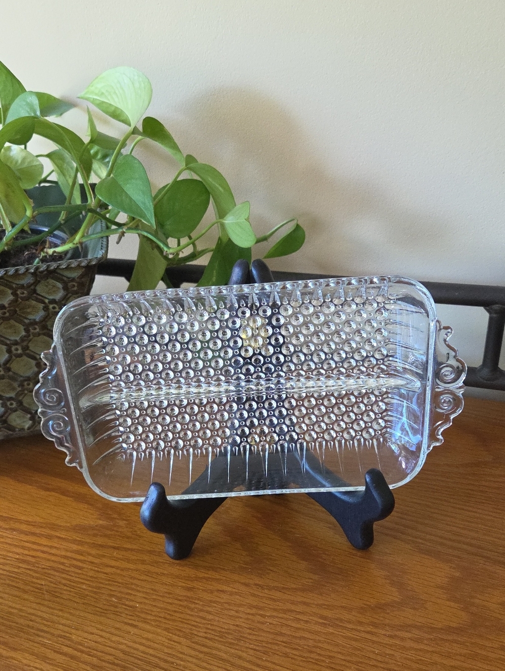 Vtg Clear Hobnail/Bubble Bottom Glass Serving Divided Tray W/Decorative Handles